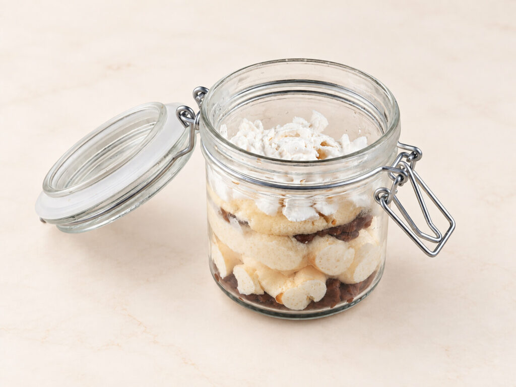 Biscuit Cake Jar